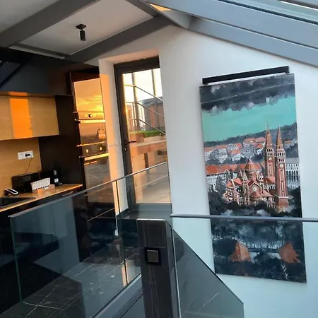 Noir Hotel- Penthouse Apartman Jacuzzival