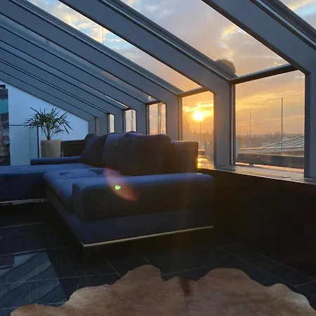 Noir Hotel- Penthouse Apartman Jacuzzival